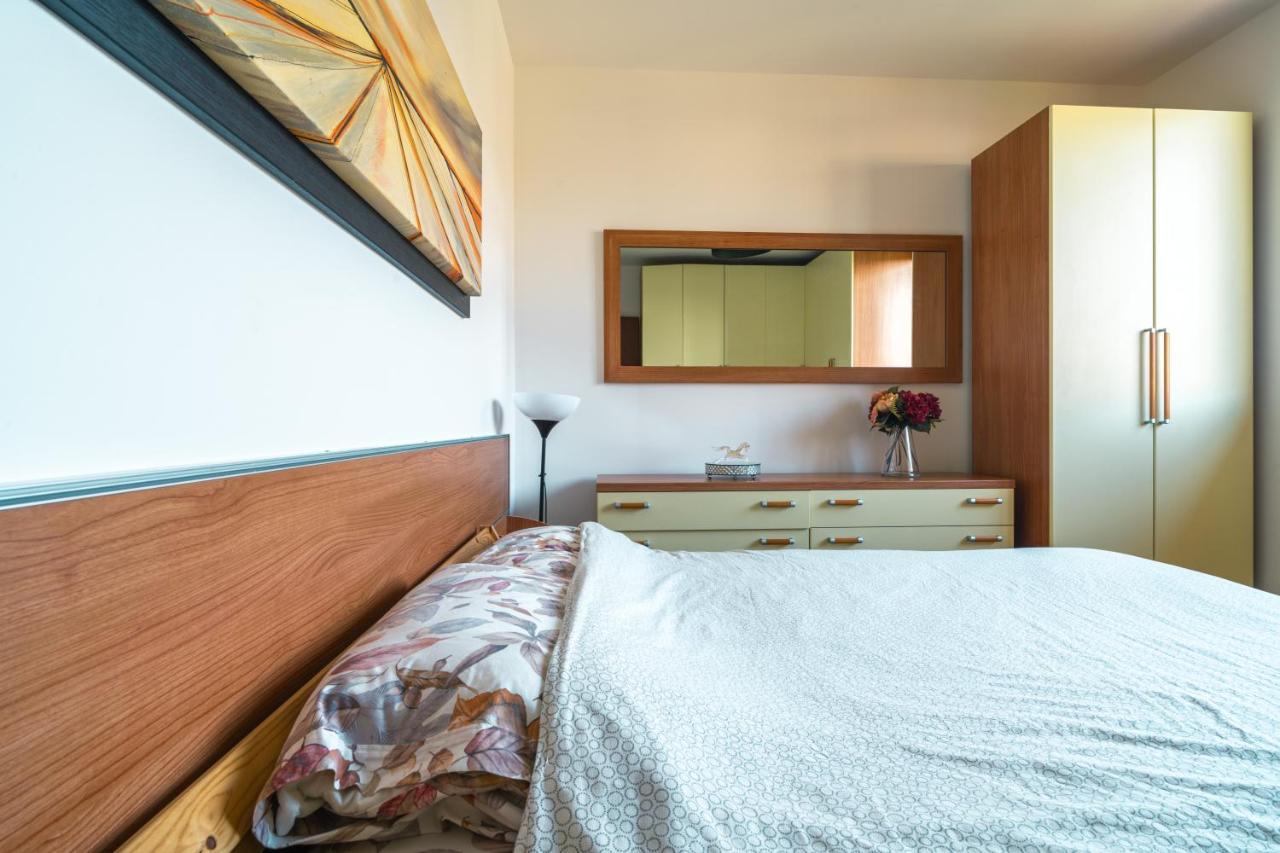 Te Vojo Ben -Furnished Flat- Leilighet Santa Maria Di Sala Eksteriør bilde