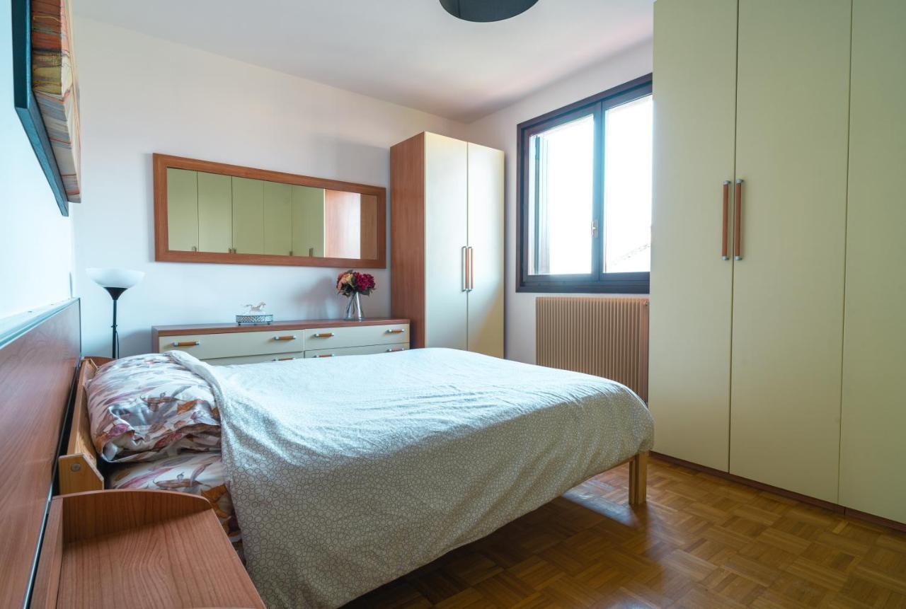 Te Vojo Ben -Furnished Flat- Leilighet Santa Maria Di Sala Eksteriør bilde