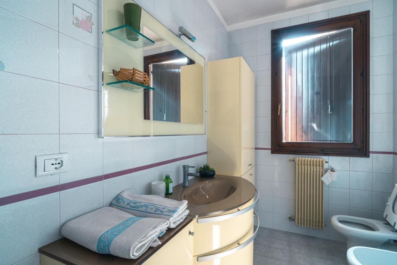 Te Vojo Ben -Furnished Flat- Leilighet Santa Maria Di Sala Eksteriør bilde