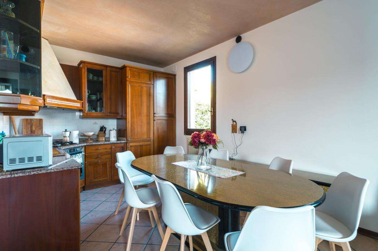 Te Vojo Ben -Furnished Flat- Leilighet Santa Maria Di Sala Eksteriør bilde
