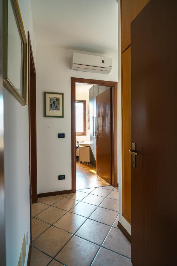 Te Vojo Ben -Furnished Flat- Leilighet Santa Maria Di Sala Eksteriør bilde