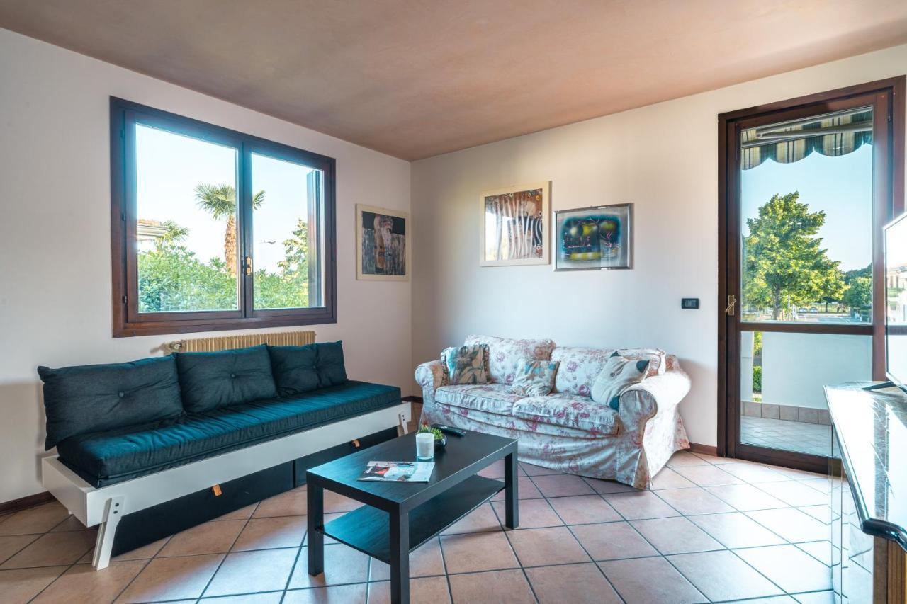 Te Vojo Ben -Furnished Flat- Leilighet Santa Maria Di Sala Eksteriør bilde