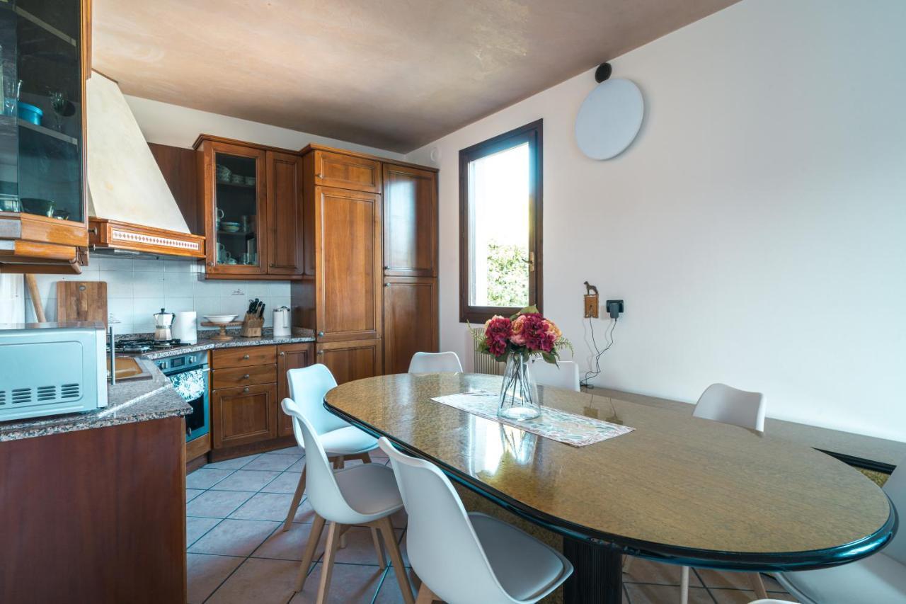 Te Vojo Ben -Furnished Flat- Leilighet Santa Maria Di Sala Eksteriør bilde